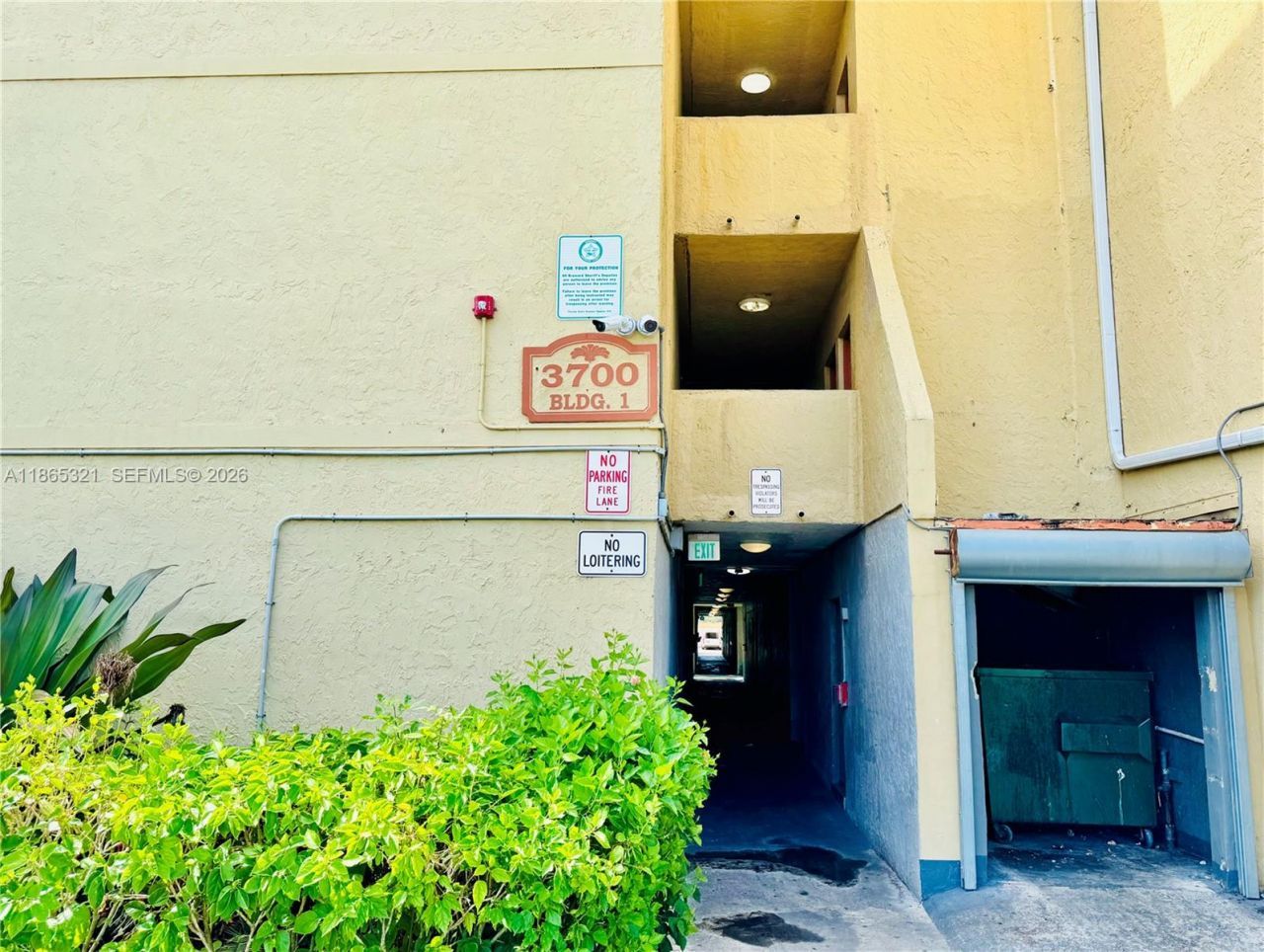 3700 NW 21st St, Unit 109, Lauderdale Lakes, FL 33311 Photo