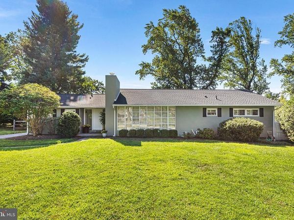 418 SCHOOL LANE, WAYNE, PA 19087