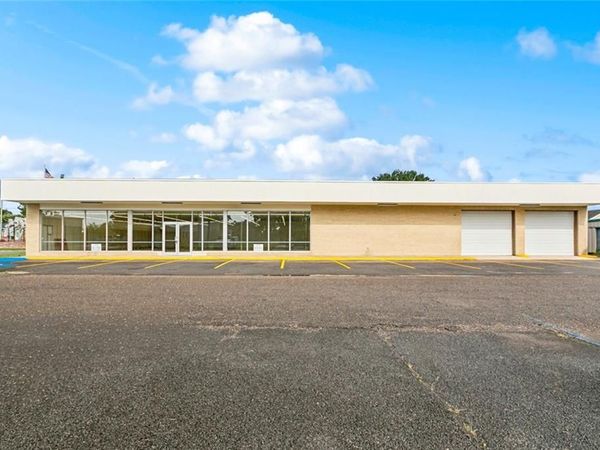 33 ST. CHARLES Street, Norco, LA 70079