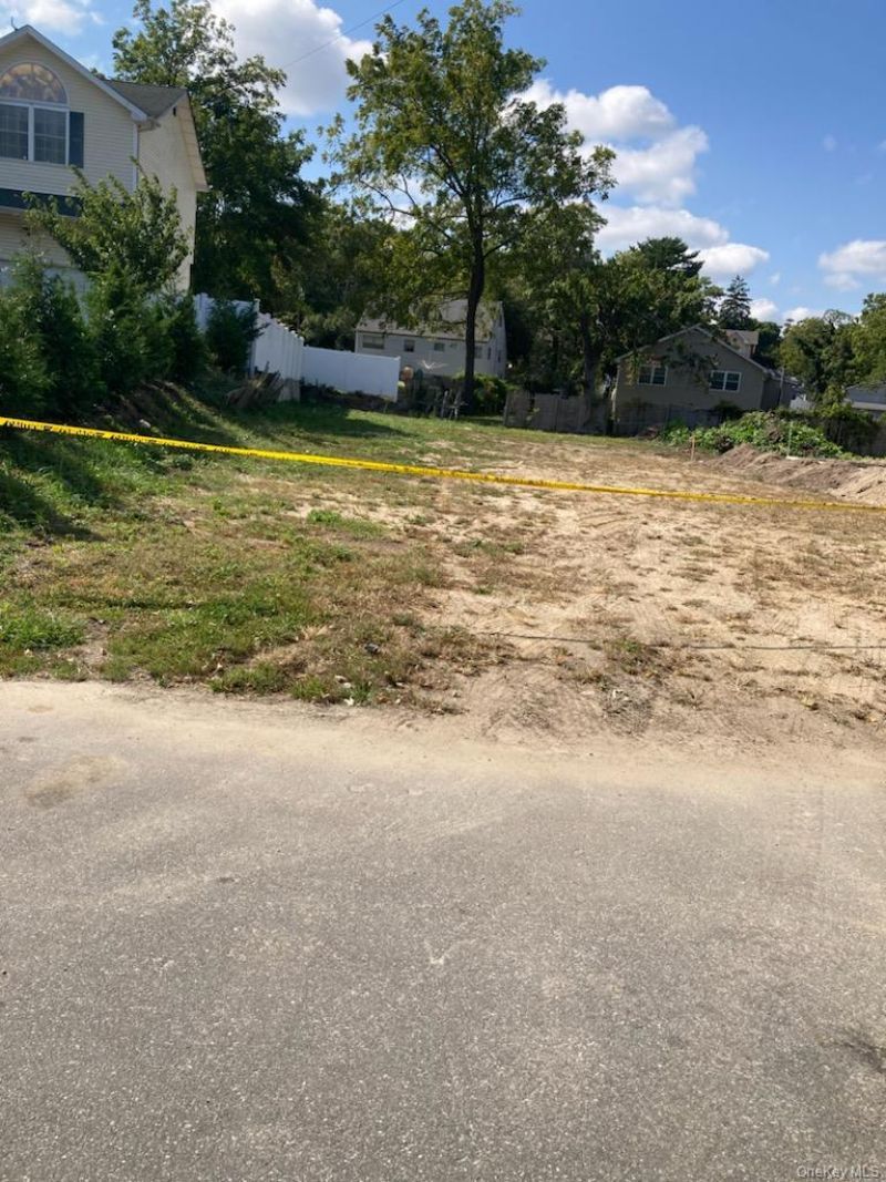 12 Chestnut, Wyandanch, NY 11798 Main Photo