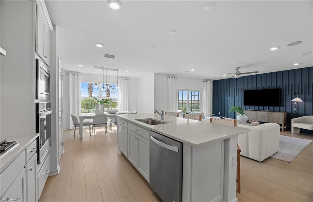 246 Silent Lake Dr, Lehigh Acres, FL 33936 Photo