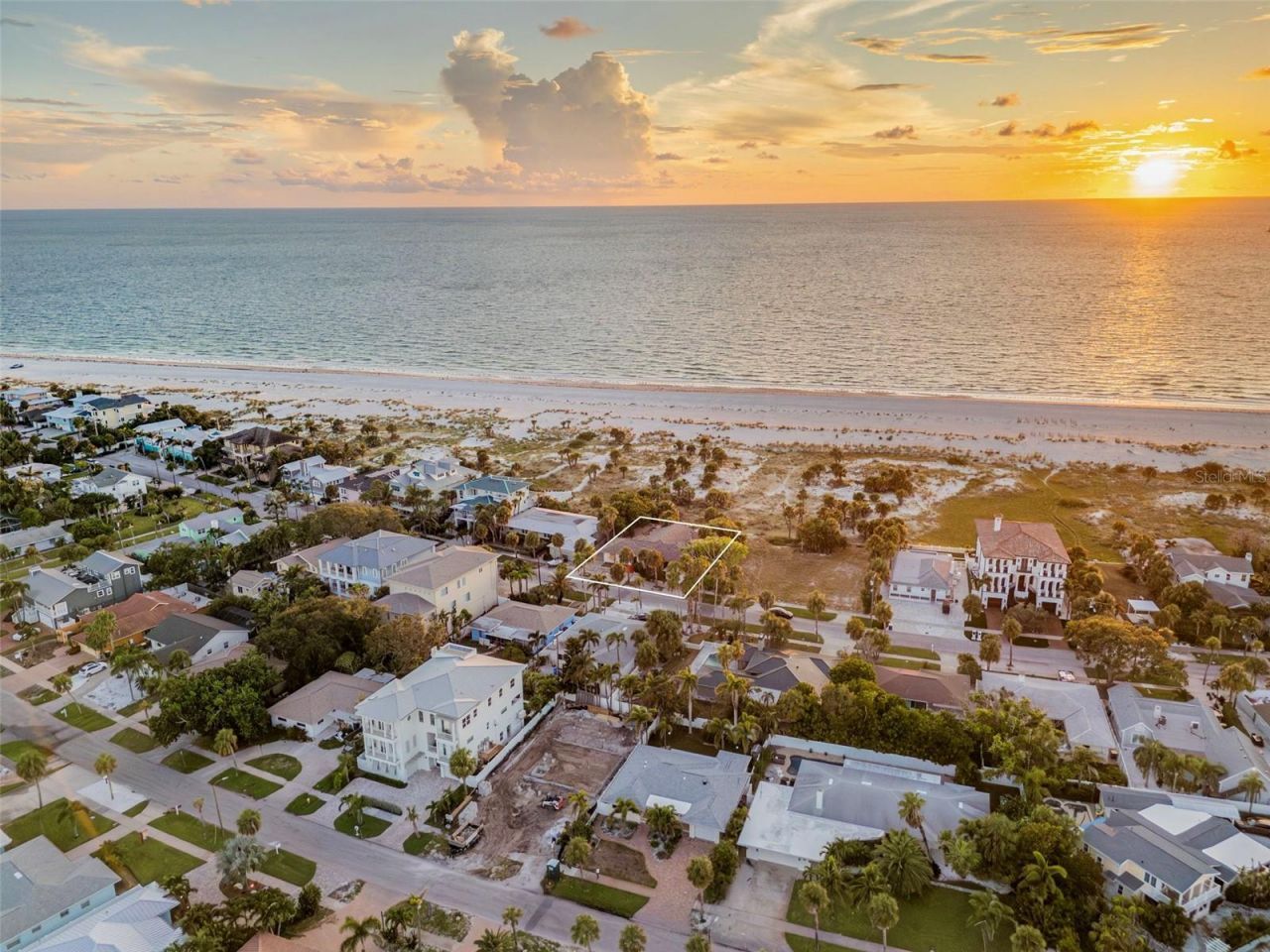 1024 Eldorado Avenue, Clearwater Beach, FL 33767 Photo