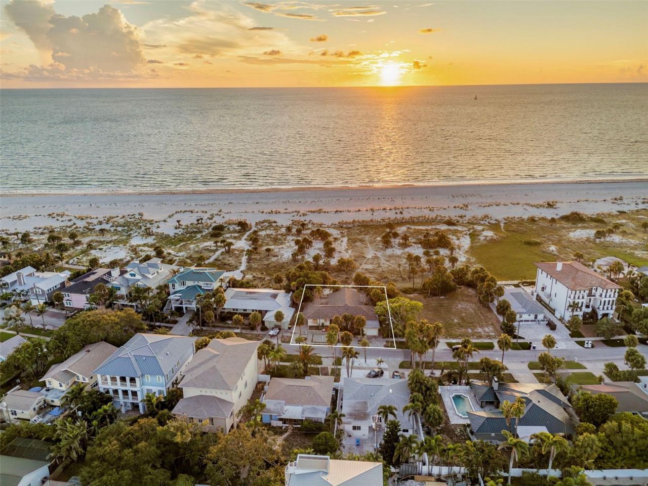 1024 Eldorado Avenue, Clearwater Beach, FL 33767 Photo