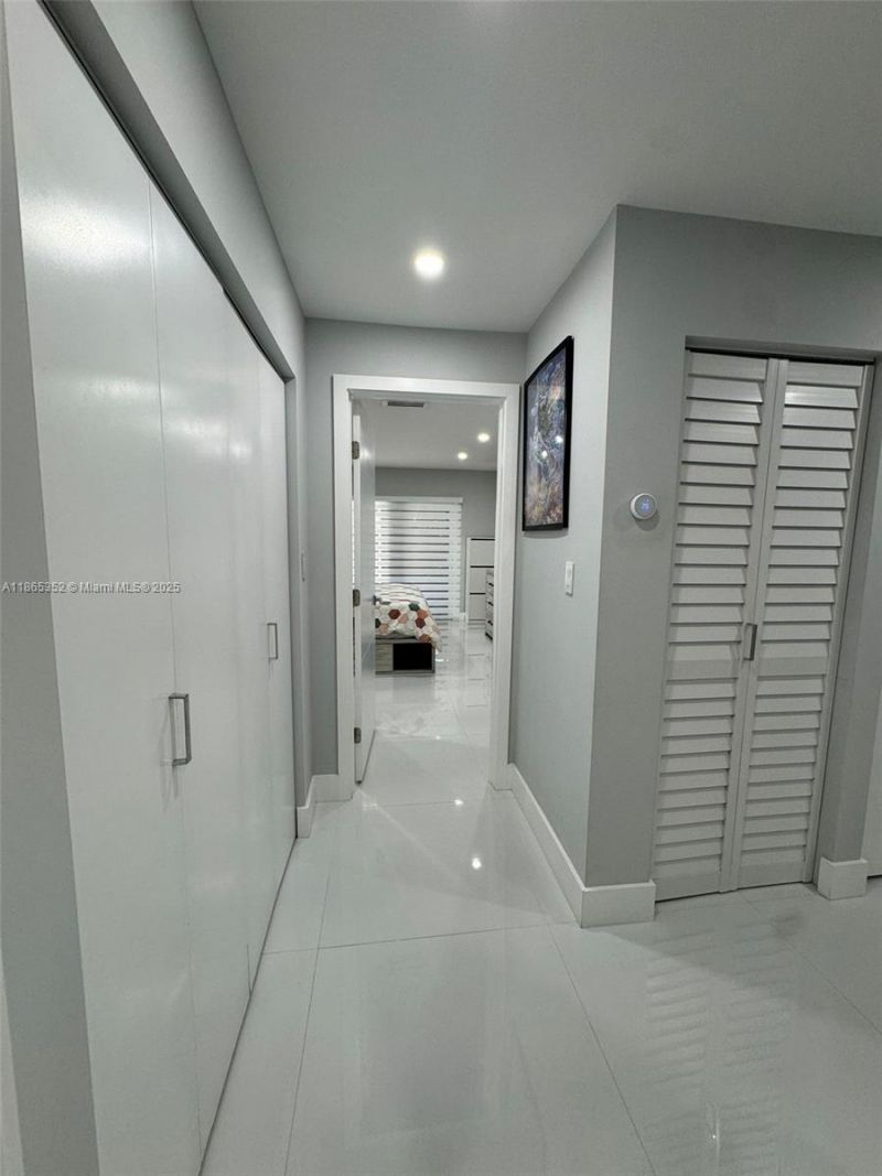 1051 NW 128th Ave, Miami, FL 33182 Photo