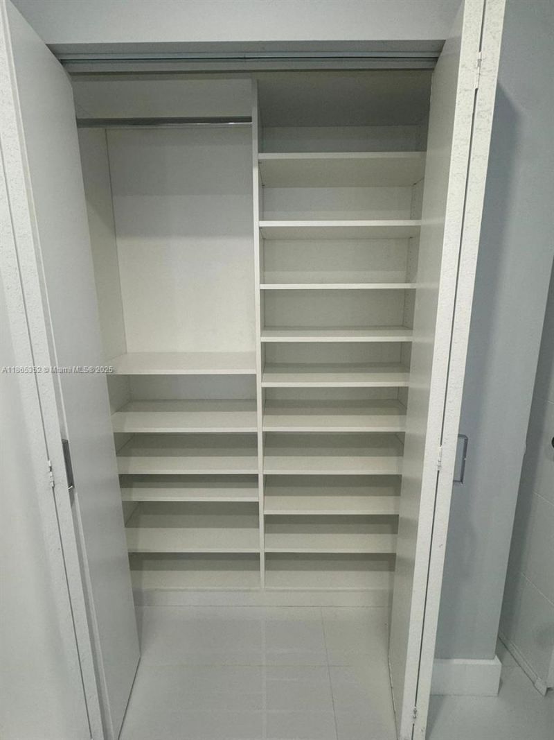 1051 NW 128th Ave, Miami, FL 33182 Photo