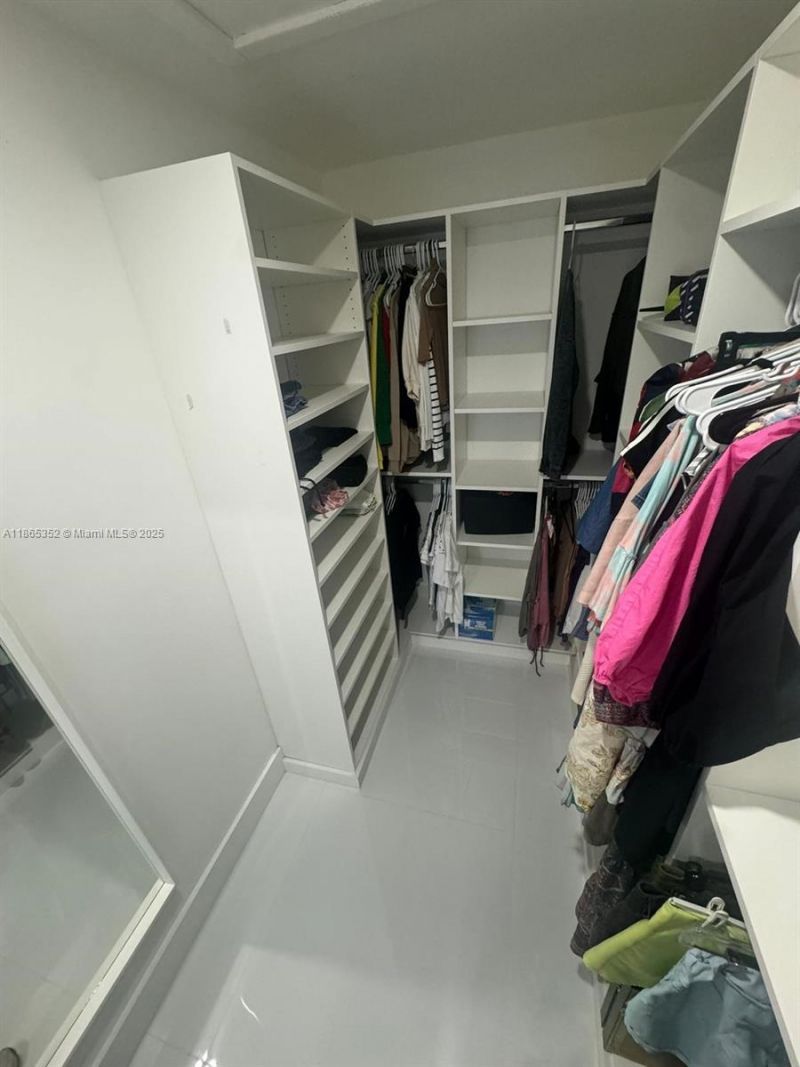 1051 NW 128th Ave, Miami, FL 33182 Photo