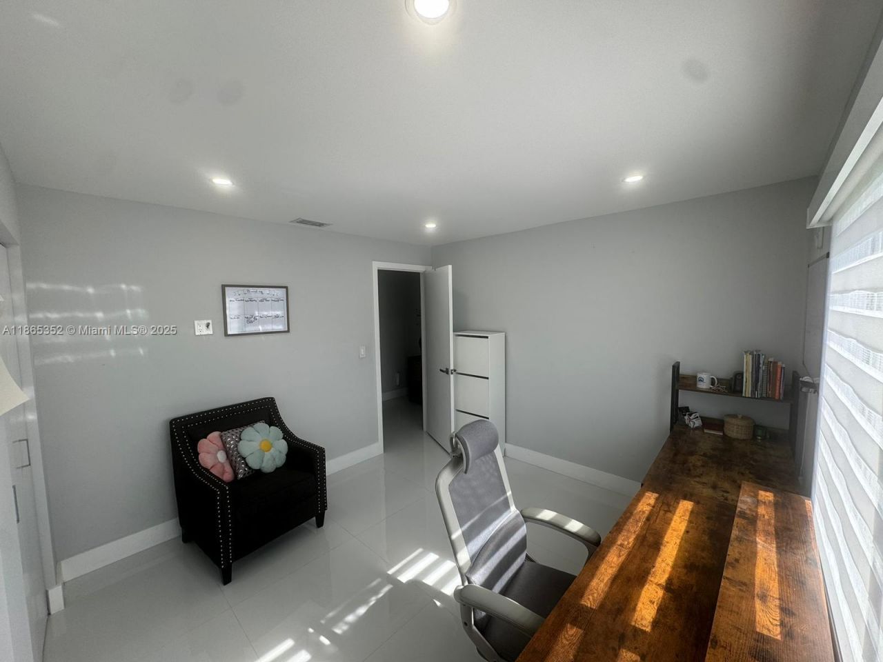 1051 NW 128th Ave, Miami, FL 33182 Photo