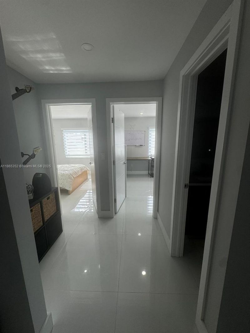 1051 NW 128th Ave, Miami, FL 33182 Photo