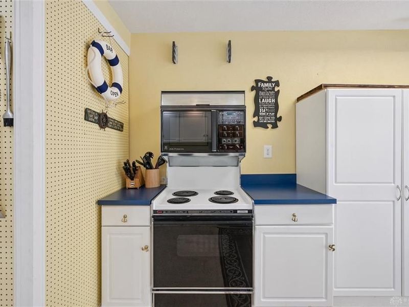 4333 Marin Woods, Unit E, Catawba Island Township, OH 43452 Photo 64