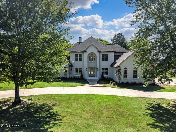 309 Hillview Drive, Ridgeland, MS 39157