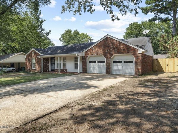 1242 Brandywine Drive, Southaven, MS 38671