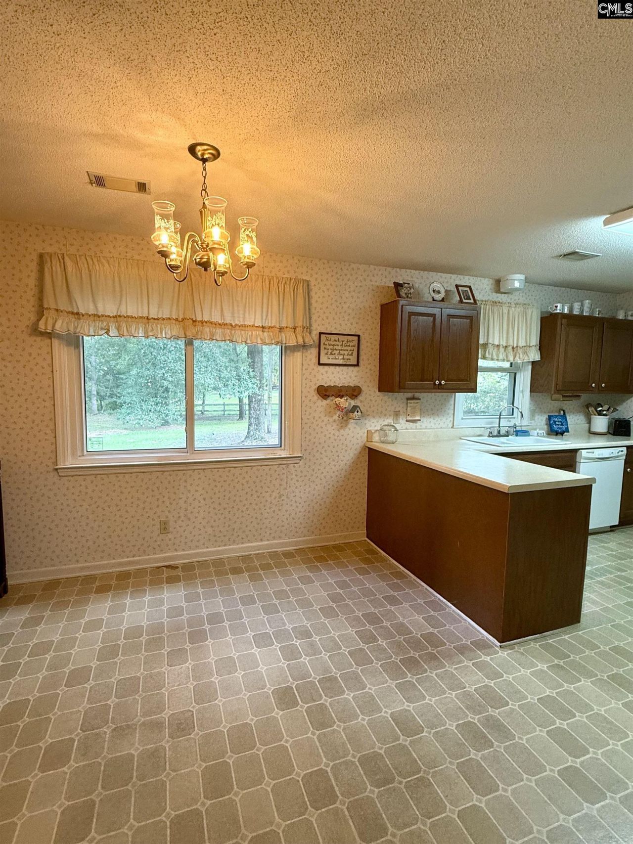 15 Marta Street Photo 4