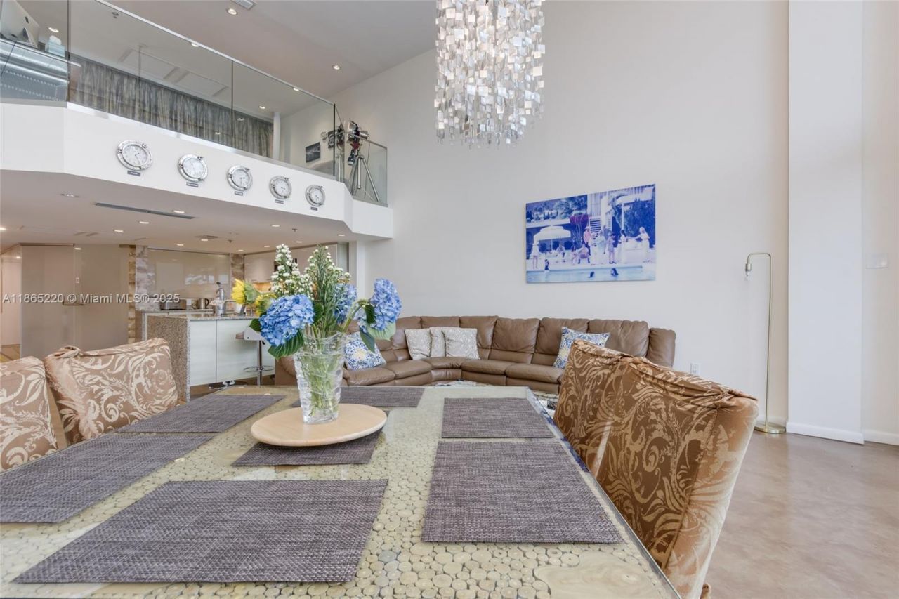 5445 Collins Ave, Unit P2, Miami Beach, FL 33140 Photo