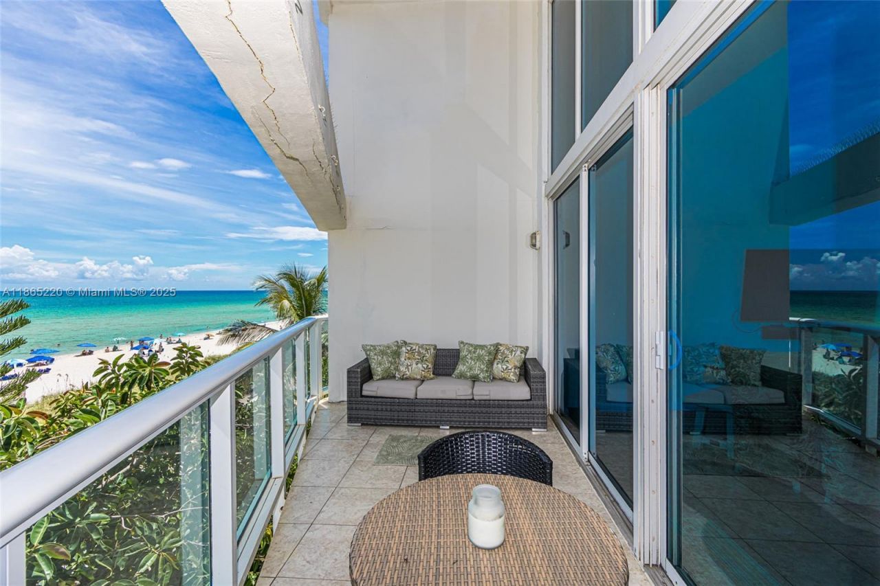 5445 Collins Ave, Unit P2, Miami Beach, FL 33140 Photo