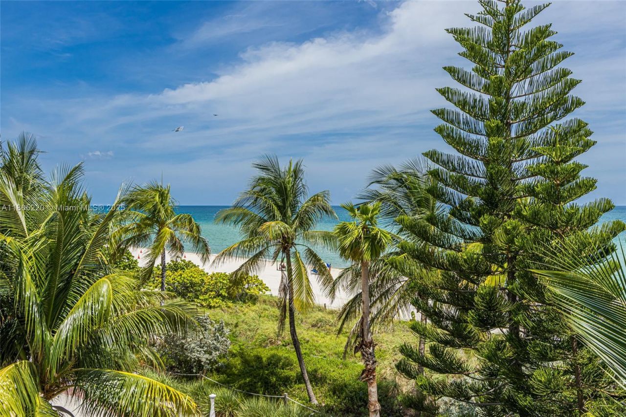 5445 Collins Ave, Unit P2, Miami Beach, FL 33140 Photo