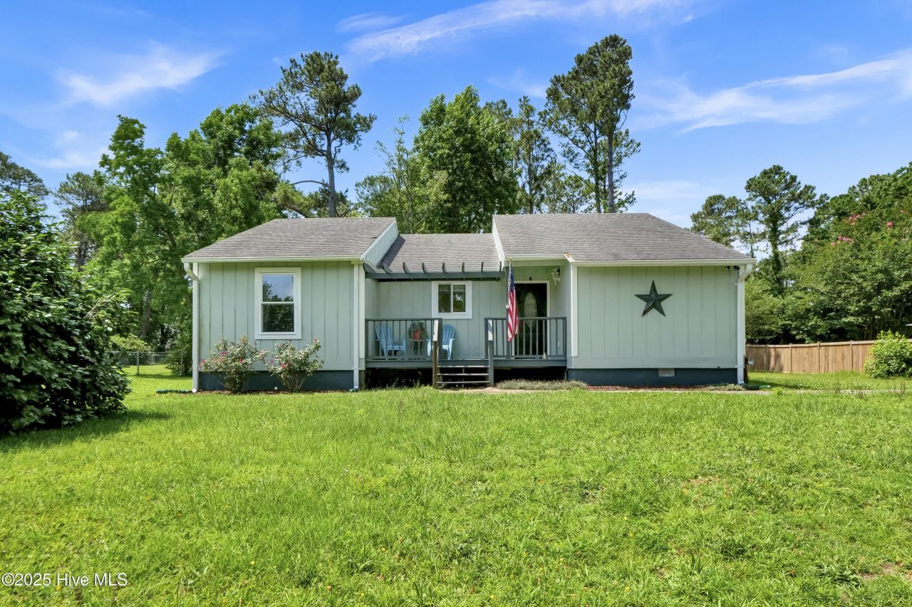 653 Hidden Valley Road, Wilmington, NC 28409 Main Photo