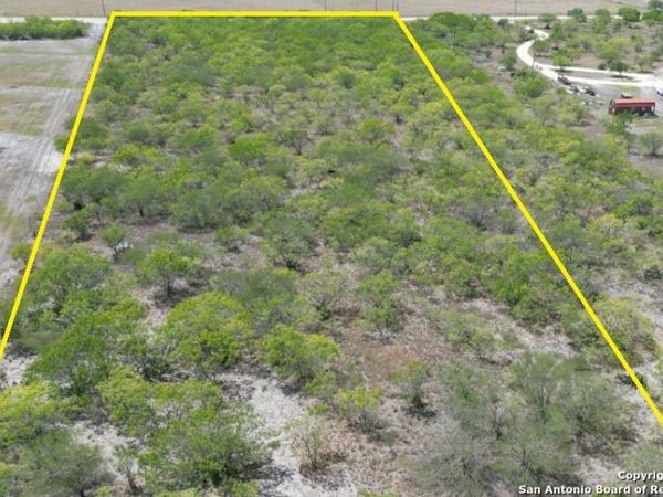 0 FM 2049, Three Rivers, TX 78071