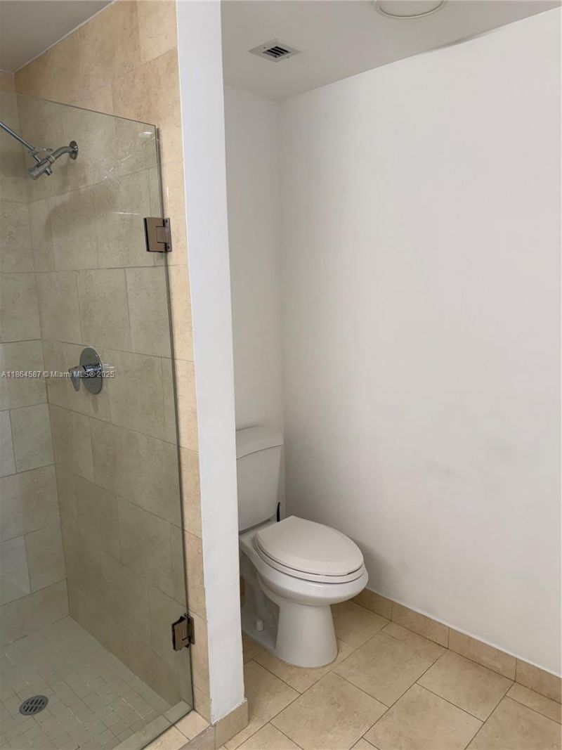 90 SW 3rd St, Unit 2103, Miami, FL 33130 Photo