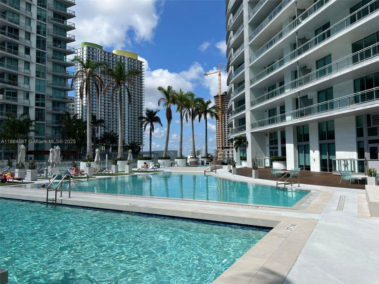 90 SW 3rd St, Unit 2103, Miami, FL 33130 Photo