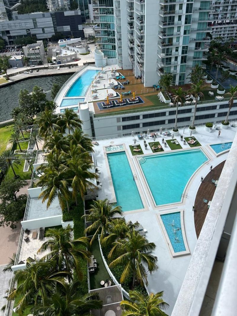 90 SW 3rd St, Unit 2103, Miami, FL 33130 Photo