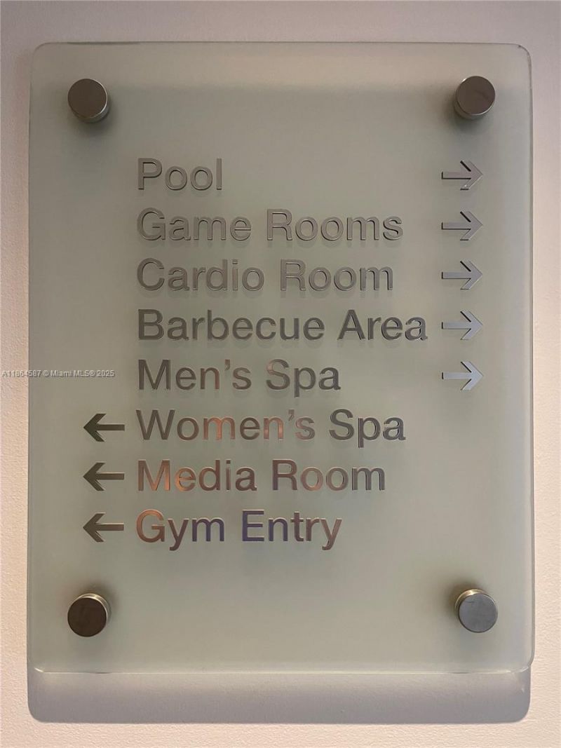 90 SW 3rd St, Unit 2103, Miami, FL 33130 Photo