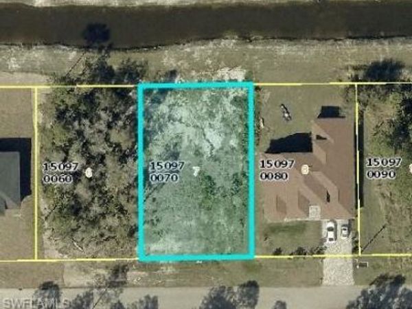 625 Allison ST E, LEHIGH ACRES, FL 33974