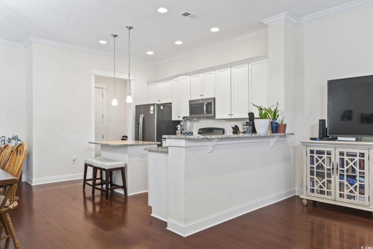 804 Shine Ave. Photo 5