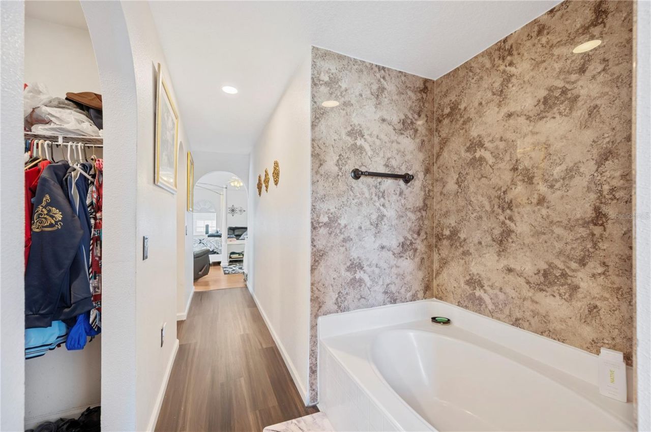 5155 Spanish Oaks Drive, Lakeland, FL 33805 Photo