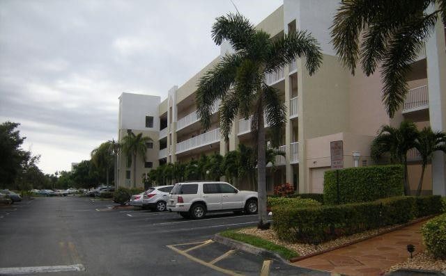 2541 N Nob Hill Road, Unit 206, Sunrise, FL 33322 Photo