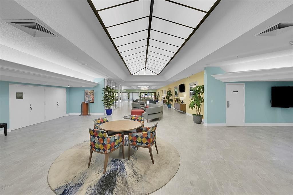 2541 N Nob Hill Road, Unit 206, Sunrise, FL 33322 Photo