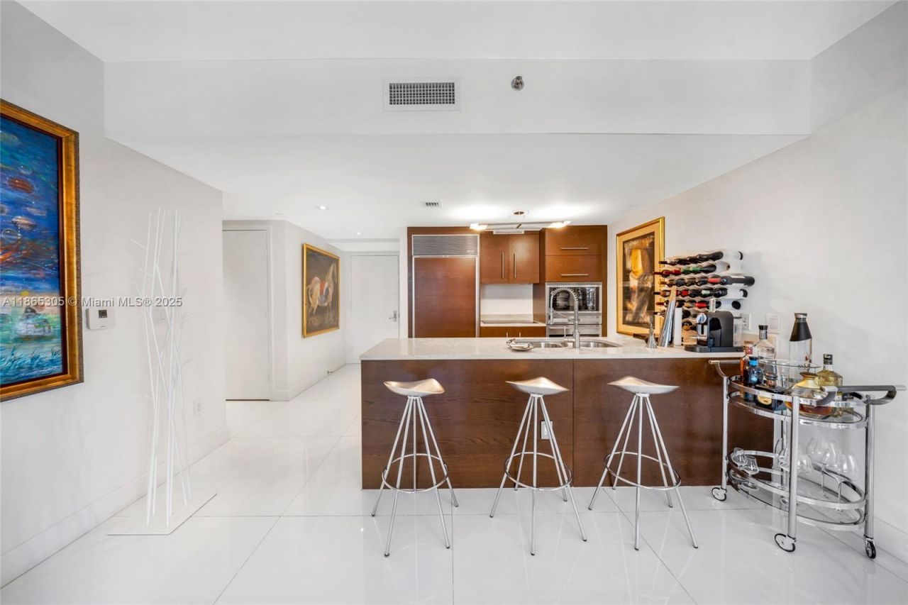 475 Brickell Ave, Unit 712-714, Miami, FL 33131 Photo