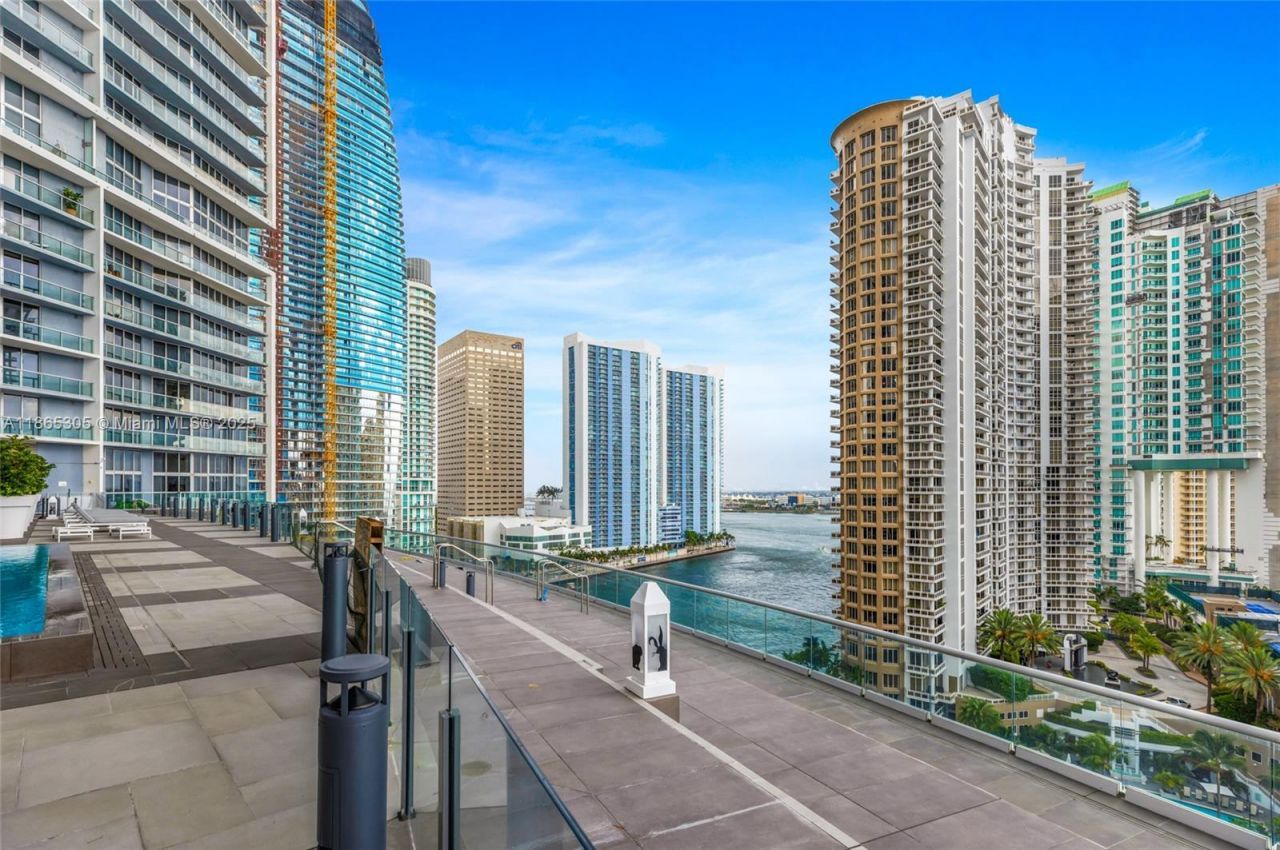 475 Brickell Ave, Unit 712-714, Miami, FL 33131 Photo