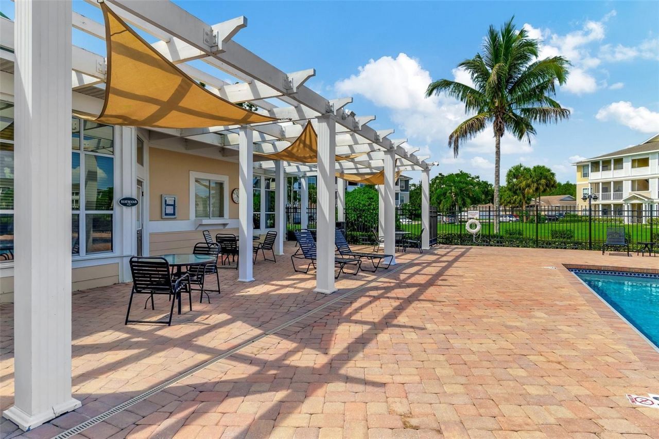 4802 51st Street W, Unit 412, Bradenton, FL 34210 Photo