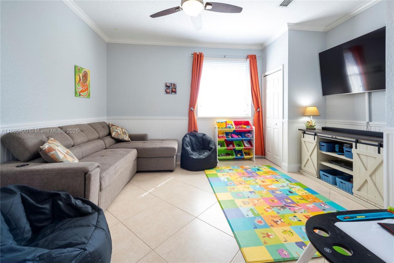 18991 SW 32nd St, Miramar, FL 33029 Photo