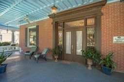 116 N Zion Street photo 4