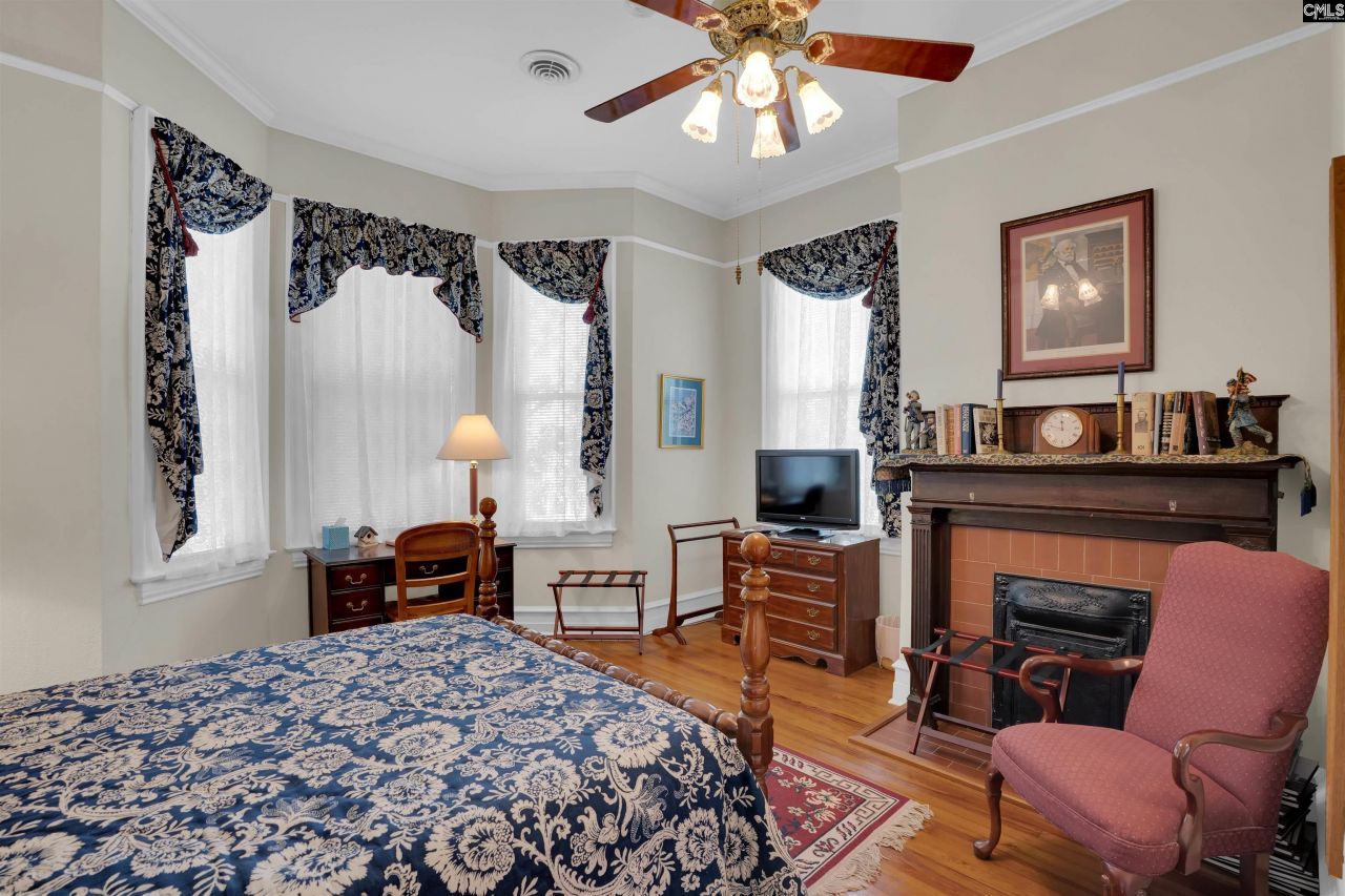 116 N Zion Street Photo 42