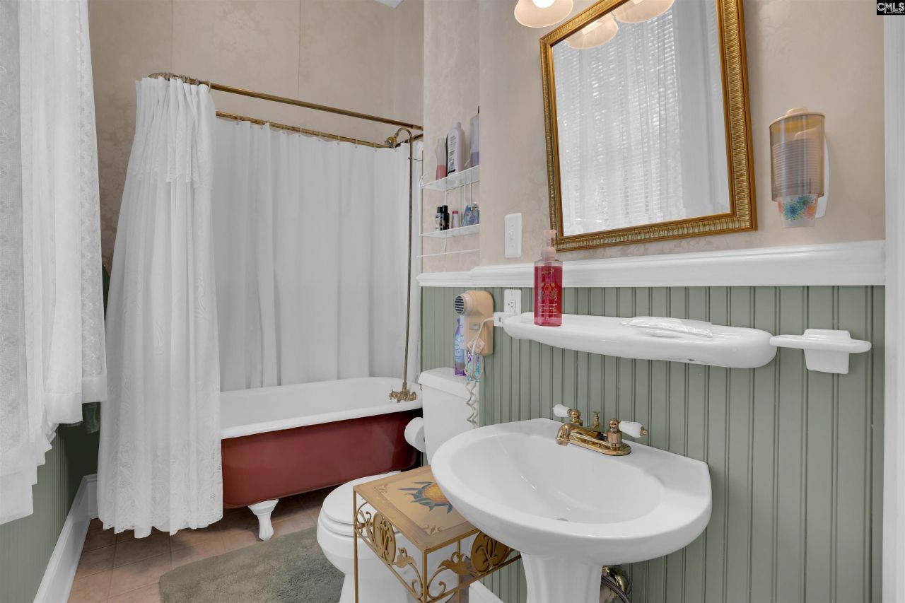 116 N Zion Street Photo 49