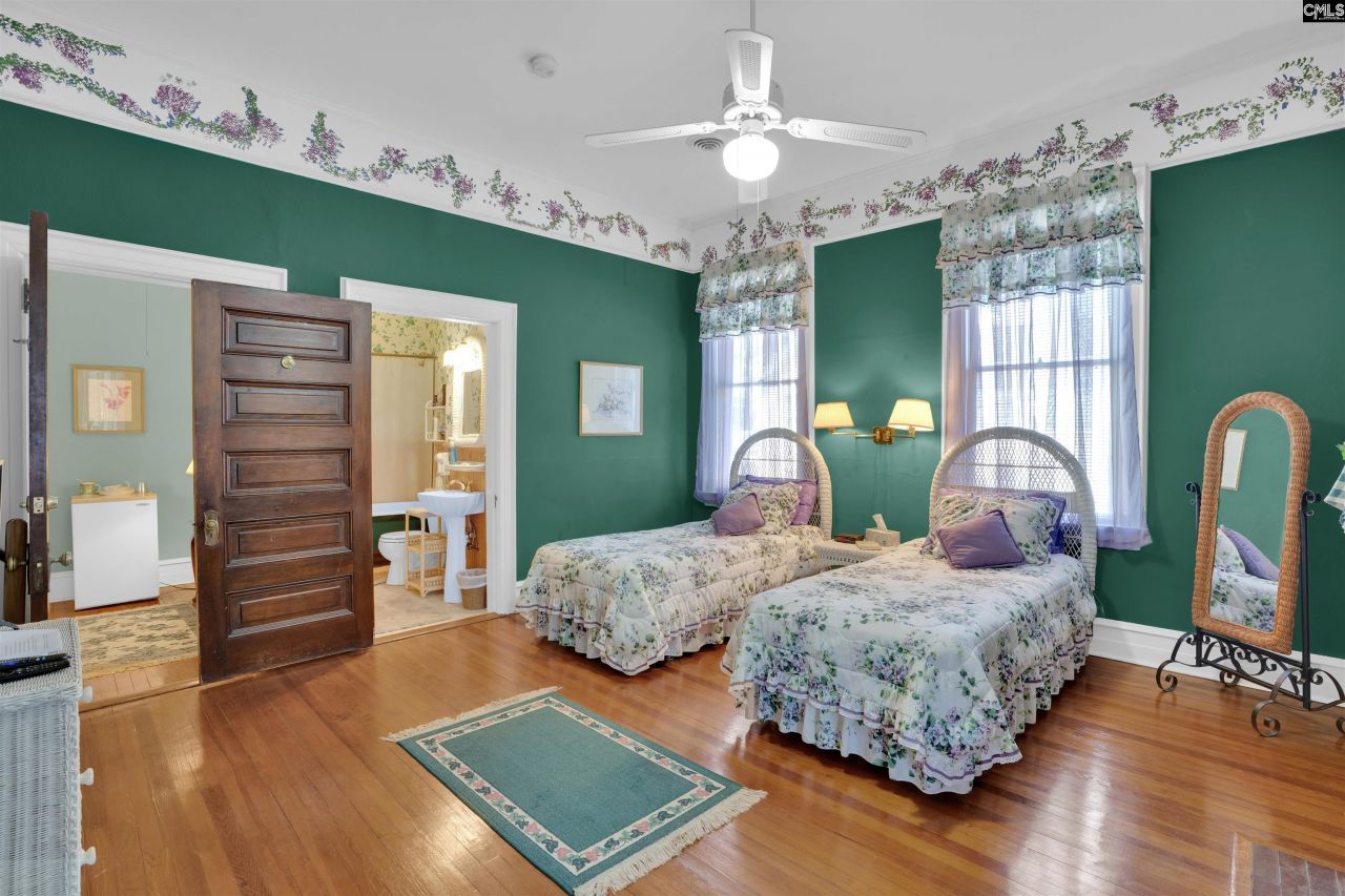 116 N Zion Street Photo 51