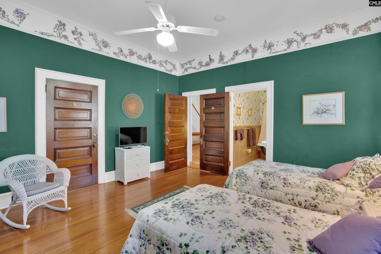 116 N Zion Street Photo 52