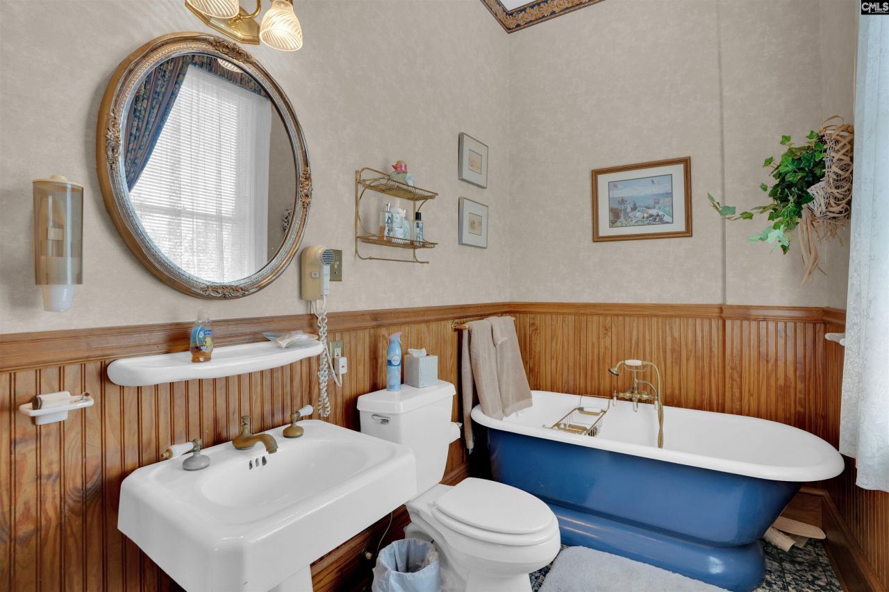 116 N Zion Street Photo 61