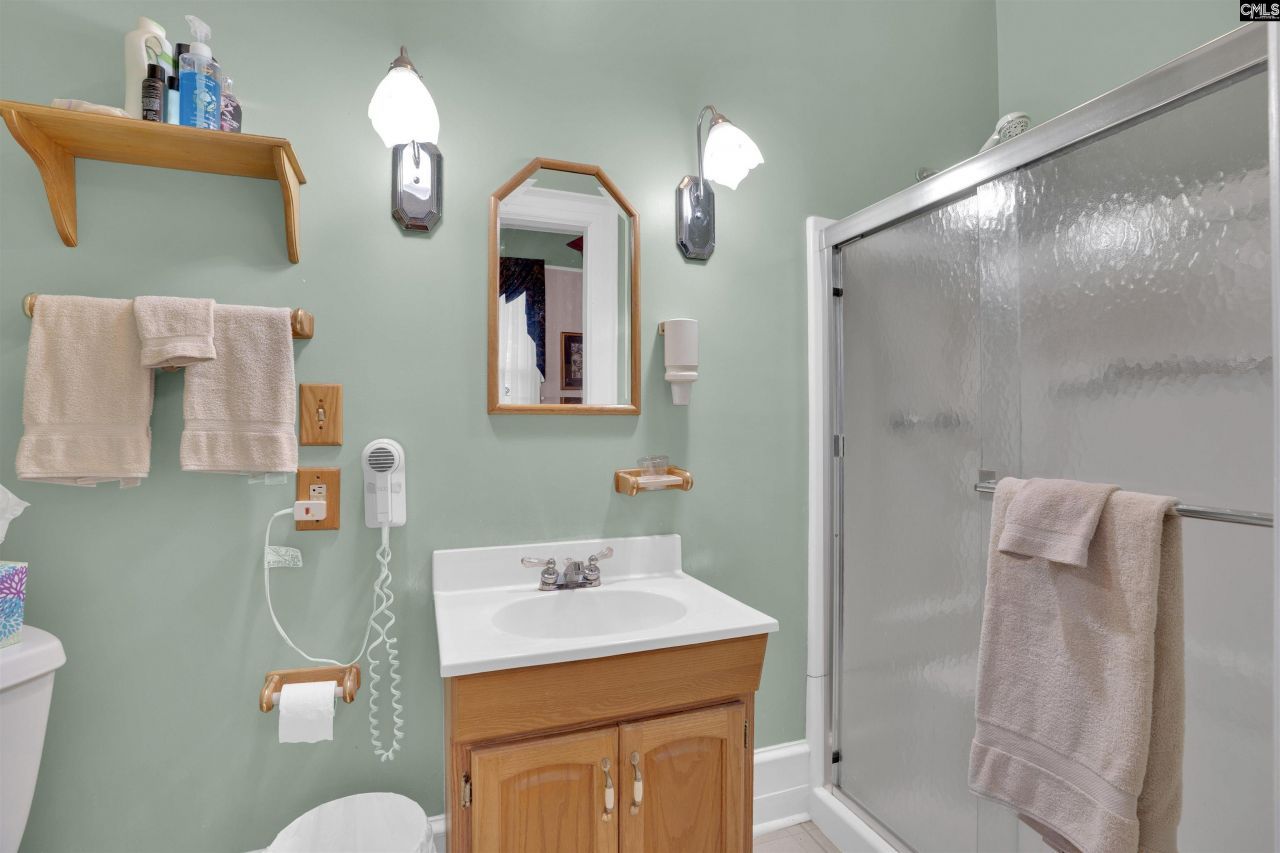 116 N Zion Street Photo 64