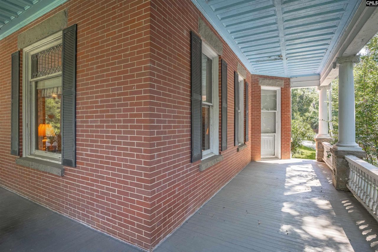 116 N Zion Street Photo 7