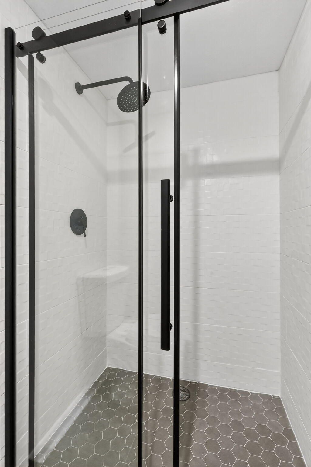 3710 Whitehall Drive, Unit 404, West Palm Beach, FL 33401 Photo