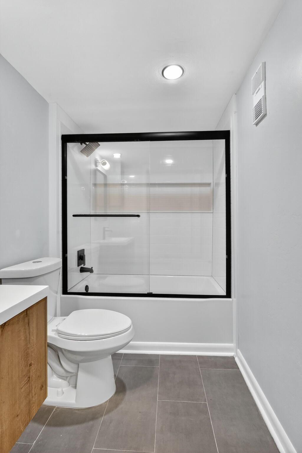 3710 Whitehall Drive, Unit 404, West Palm Beach, FL 33401 Photo