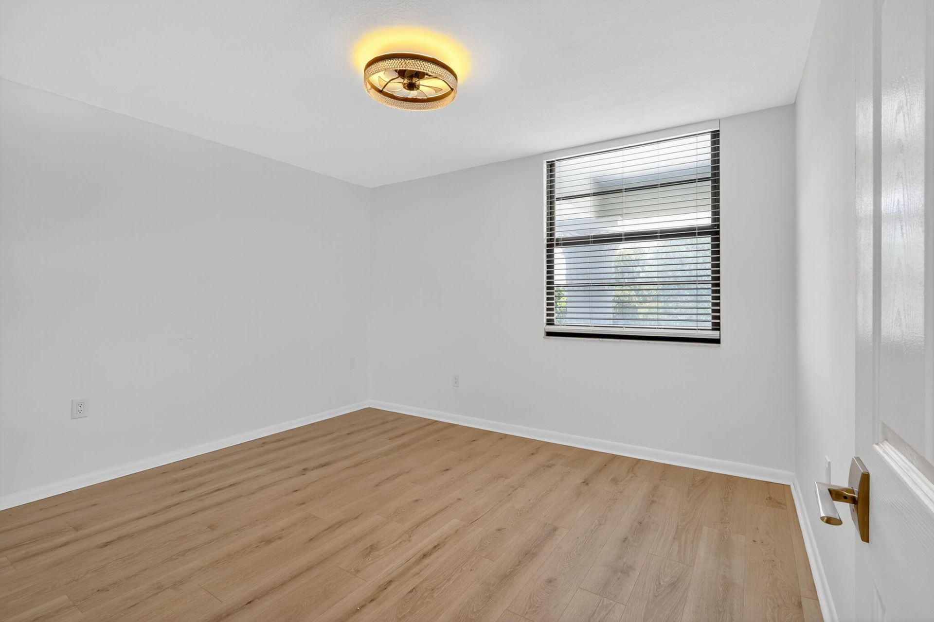 3710 Whitehall Drive, Unit 404, West Palm Beach, FL 33401 Photo