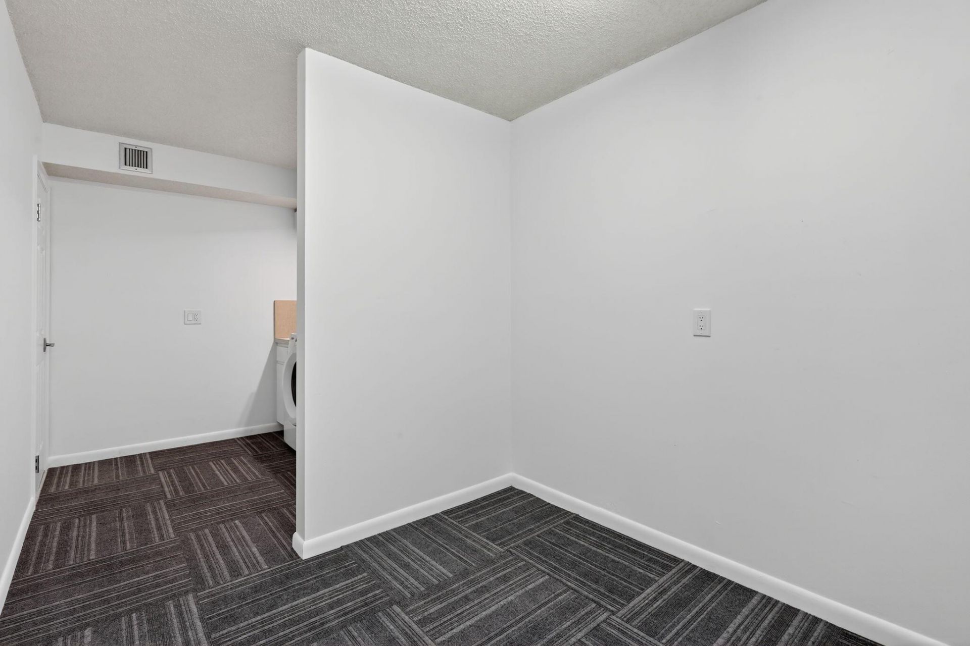 3710 Whitehall Drive, Unit 404, West Palm Beach, FL 33401 Photo