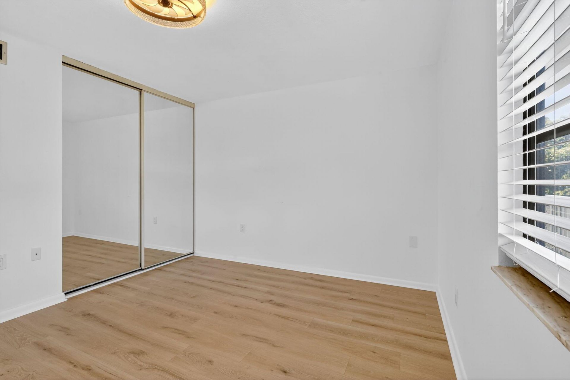 3710 Whitehall Drive, Unit 404, West Palm Beach, FL 33401 Photo