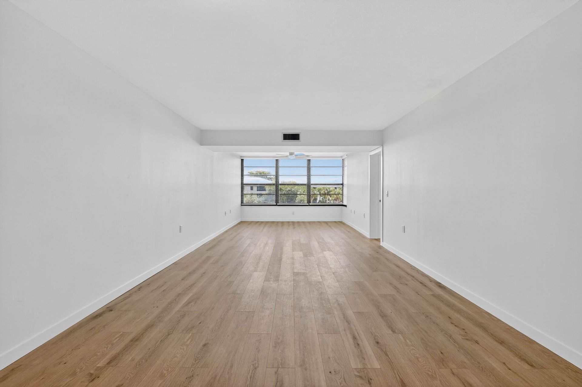 3710 Whitehall Drive, Unit 404, West Palm Beach, FL 33401 Photo