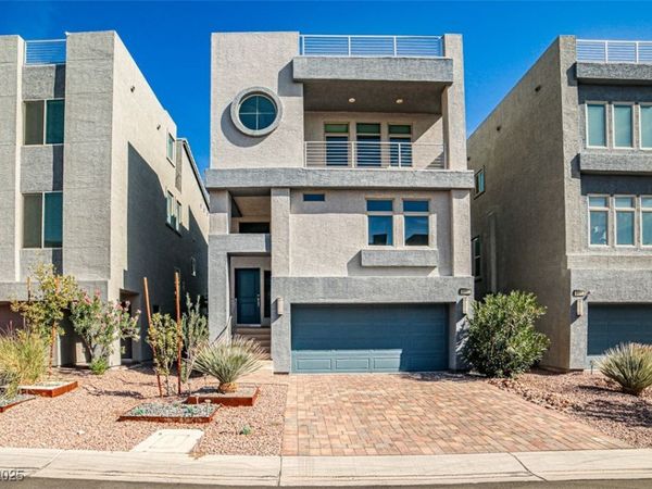 8052 Haywood Estate Avenue, Las Vegas, NV 89113