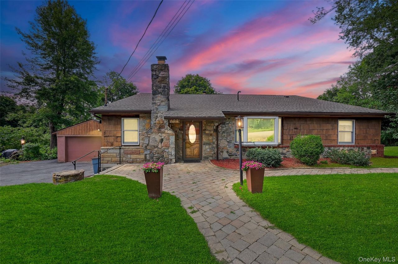 125 Putnam Drive, Carmel, NY 10512 Main Photo